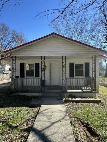 105 Locust Avenue, South Pittsburg, TN 37380