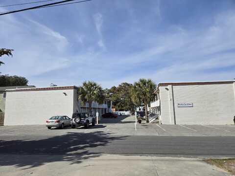 2204 S Perrin Dr., North Myrtle Beach, SC 29582