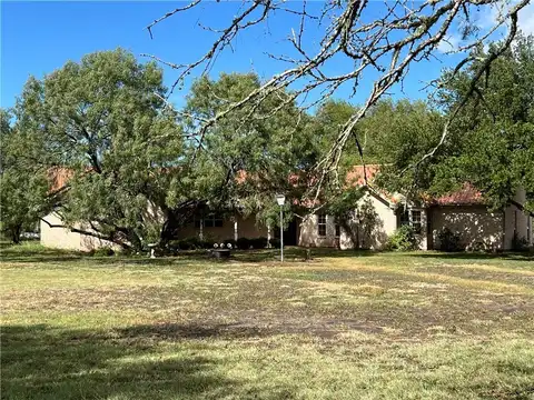 681 County Road 308, Orange Grove, TX 78372