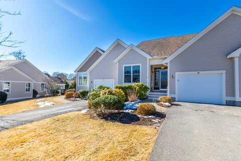 20 Twin Oaks Drive, Mashpee, MA 02649