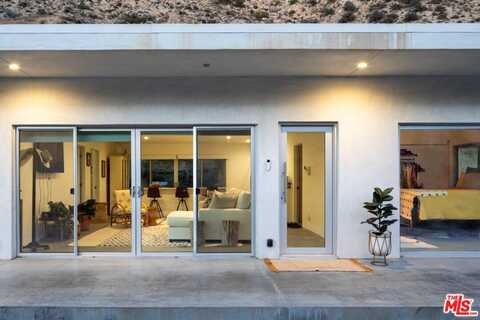 6595 Pioneertown Rd, Yucca Valley, CA 92284