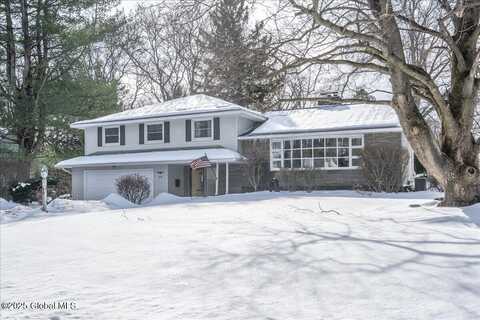 2504 McGovern Drive, Niskayuna, NY 12309