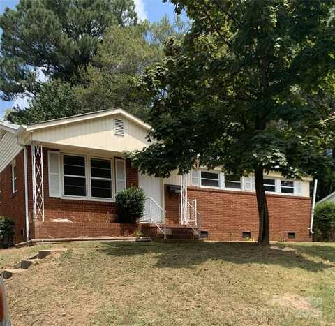 4422 Brooktree Drive, Charlotte, NC 28208