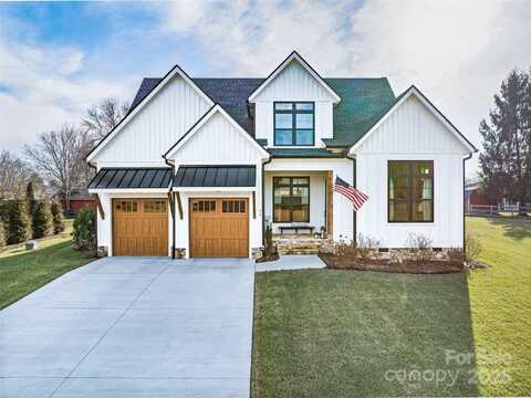 50 Wintercress Drive, Mills River, NC 28759