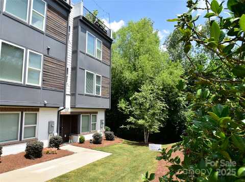 7020 Loso Commons Way, Charlotte, NC 28217