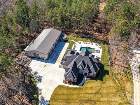 6673 Farmstead Lane, Concord, NC 28027