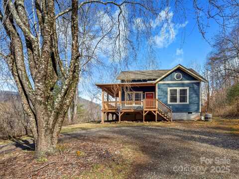 169 Davis Creek Road, Candler, NC 28715