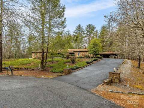 57 Hamilton Drive, Hendersonville, NC 28739