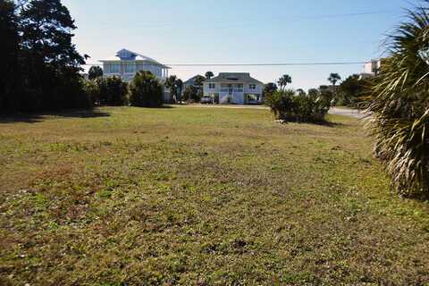 2907 Palmetto Boulevard, Edisto Island, SC 29438