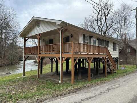 221 Pert Creek Rd, Whitesburg, KY 41858