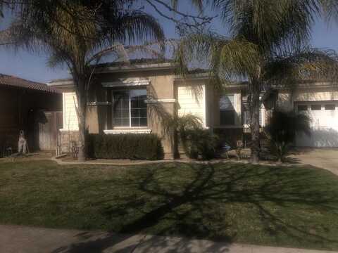 2718 Myrtle Avenue, Sanger, CA 93657