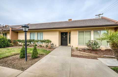 945 Clovis Avenue S, Fresno, CA 93727