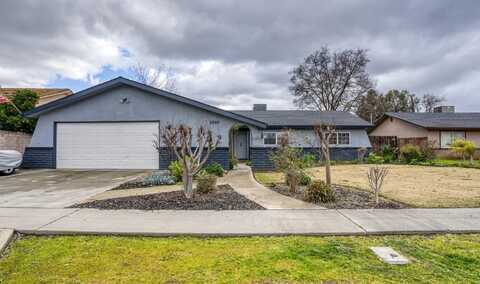 5292 Mckenzie E, Fresno, CA 93727