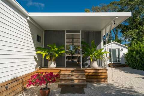 216 Lee Avenue, Key Largo, FL 33037