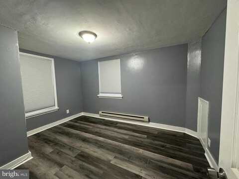 600 E CARVER STREET, PHILADELPHIA, PA 19120