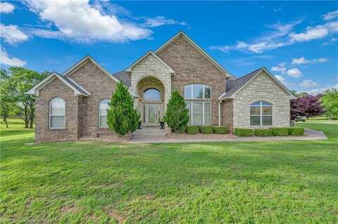 2601 Bugscuffle RD, Lavaca, AR 72941