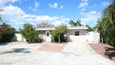 2201 Coronet Street, Fort Myers, FL 33907