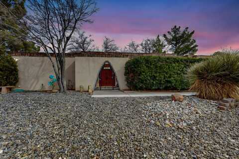 10300 JARMEL Drive NW, Albuquerque, NM 87114