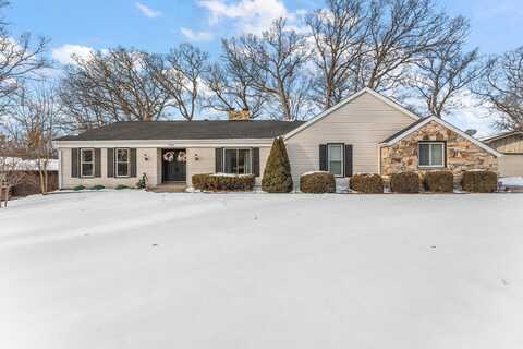 1986 Greenvalley Drive, Crown Point, IN 46307