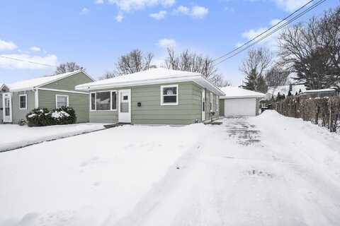 2904 Whittier Drive, Kalamazoo, MI 49001