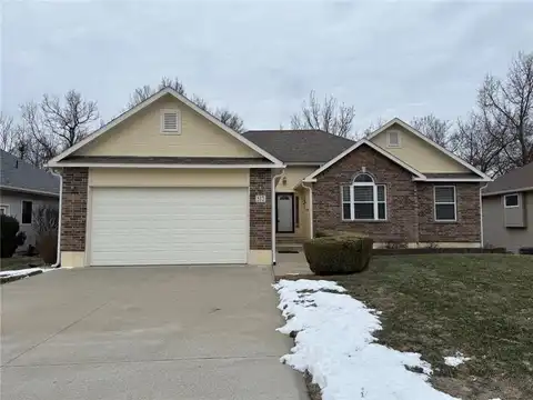 512 Wildwood Court, Warrensburg, MO 64093