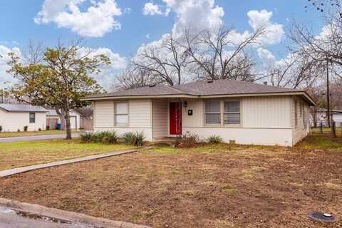 601 Stephen St, Kerrville, TX 78028