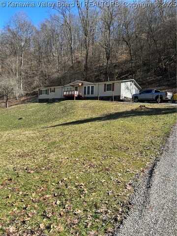 3626 Springfield Drive, Charleston, WV 25306