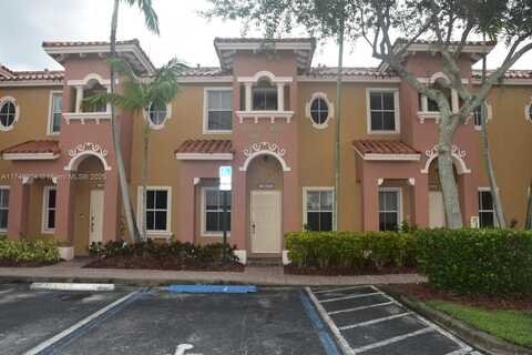 10561 SW 6th St, Pembroke Pines, FL 33025