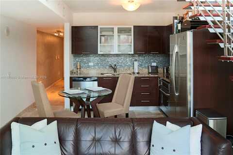 41 SE 5 St, Miami, FL 33131