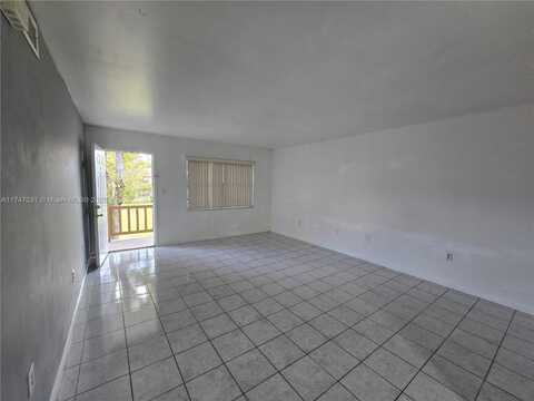 10370 SW 220th St, Cutler Bay, FL 33190