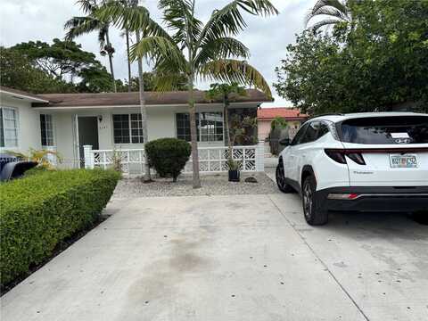 3121 SW 2nd St, Miami, FL 33135