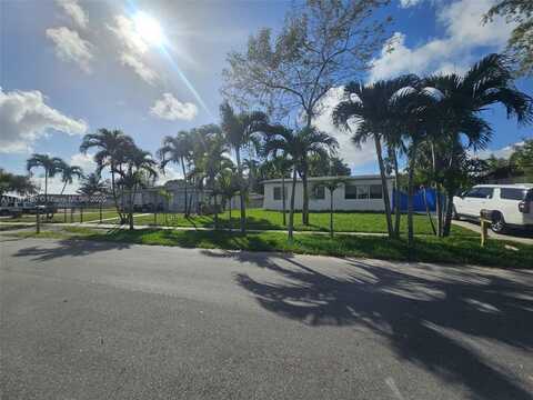 5510 SW 37th Ct, Davie, FL 33314