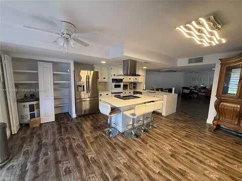 2606 NE 10 ST, Hallandale Beach, FL 33009