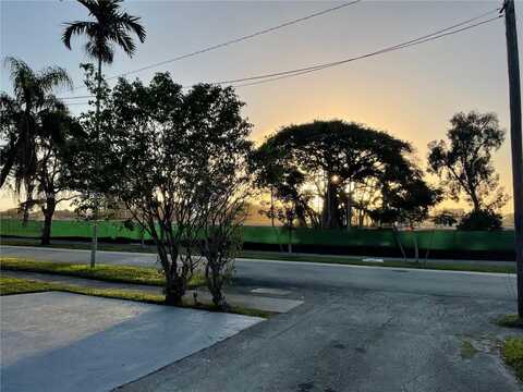 701 N 14th Ave, Hollywood, FL 33020