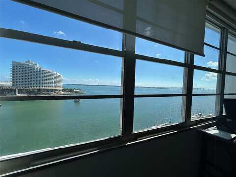 801 Brickell Bay Dr, Miami, FL 33131