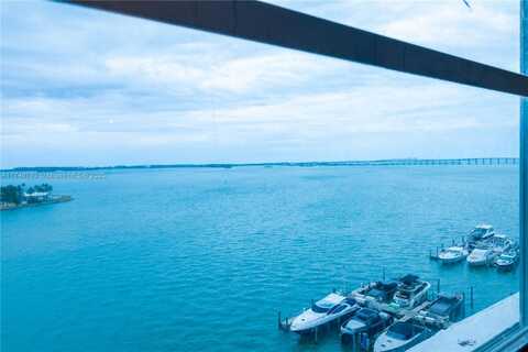 801 Brickell Bay Dr, Miami, FL 33131