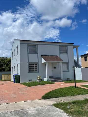 100 NW 43rd Pl, Miami, FL 33126