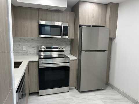 2950 NE 201st Ter, Aventura, FL 33180