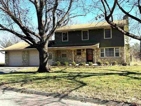 1010 14th Street, Clay Center, KS 67432