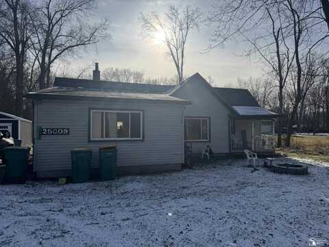 25609 King, Brownstown, MI 48174