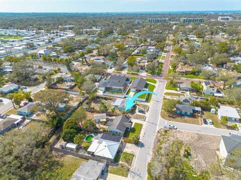 305 6TH AVENUE SW, LARGO, FL 33770