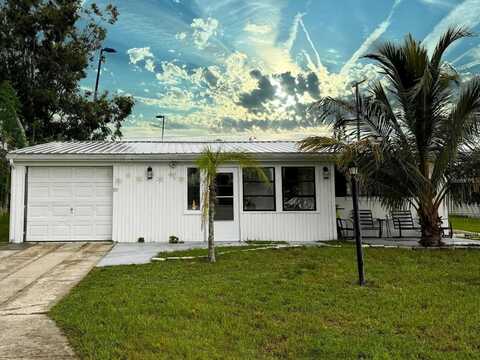 404 THOMAS AVENUE, FROSTPROOF, FL 33843