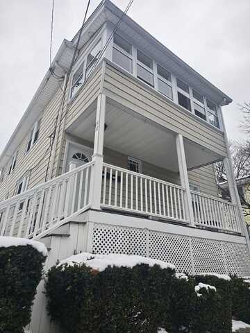 14 Richard St, Quincy, MA 02169