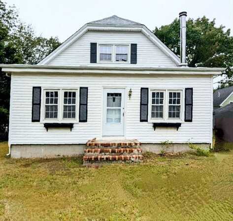 267 Hamlin St, Acushnet, MA 02743