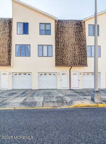 125 Kearney Avenue, Seaside Heights, NJ 08751