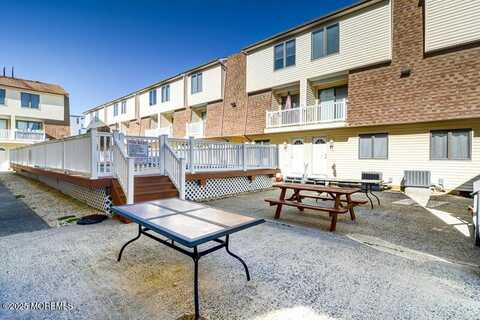 125 Kearney Avenue, Seaside Heights, NJ 08751