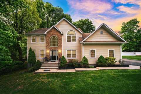 83 N Airmont Road, Suffern, NY 10901
