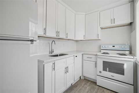 78-04 147 St, Kew Gardens, NY 11367