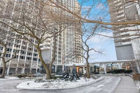 4250 N Marine Drive, Chicago, IL 60613