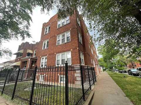 3820 W Schubert Avenue, Chicago, IL 60647